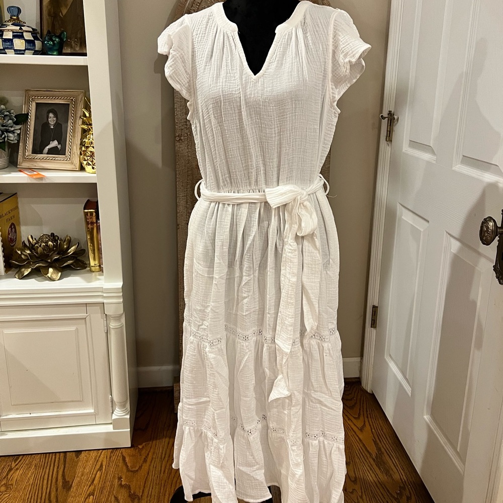 Catherine Malandrino white maxi dress. Size L. NWT.